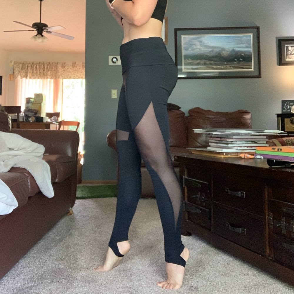 Onzie stirrup legging